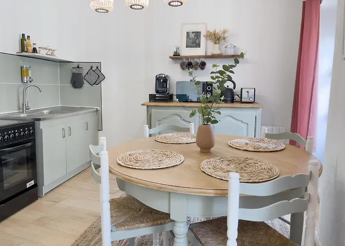 Apartment Lumineux 1 Hypercentre Place St Jean Valence (Drome)