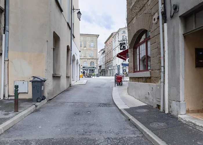 Lumineux 1 Hypercentre Place St Jean 瓦朗斯