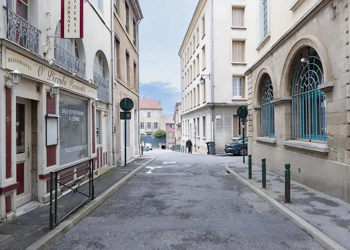 Lumineux 1 Hypercentre Place St Jean 瓦朗斯